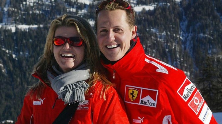 j9九游会老哥俱乐部交流车王真醒了😲西媒：舒马赫丧失部分行动能力，身上留有明显伤疤