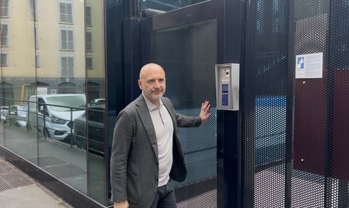 j9九游会官方登录罗马诺：国米总监准备今晚与小法会谈，科莫坚持不授权谈判不放人